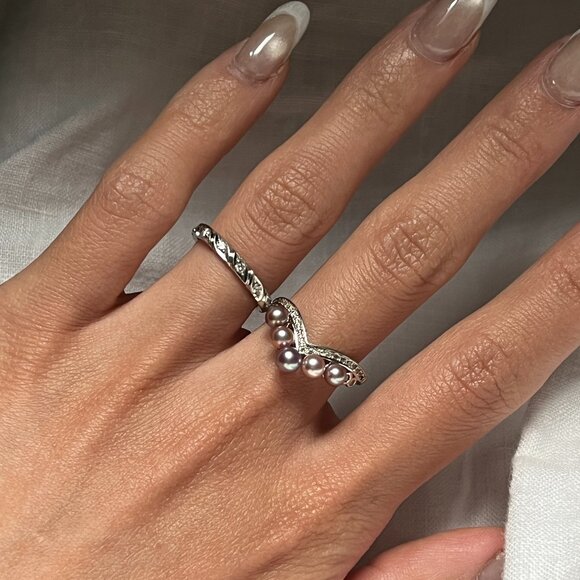 ✨925 Silver Plated V-Shaped Authentic Akoya Pearl Ring 💍 - Picture 1 of 4